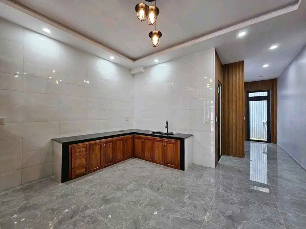 BÁN NHÀ MỚI XÂY – 2 MẶT TIỀN NGUYỄN ĐÌNH CHIỂU, P9 – TRUNG TÂM ĐÀ LẠT 6.8 TỶ Ô TÔ TẬN NHÀ - Ảnh 2